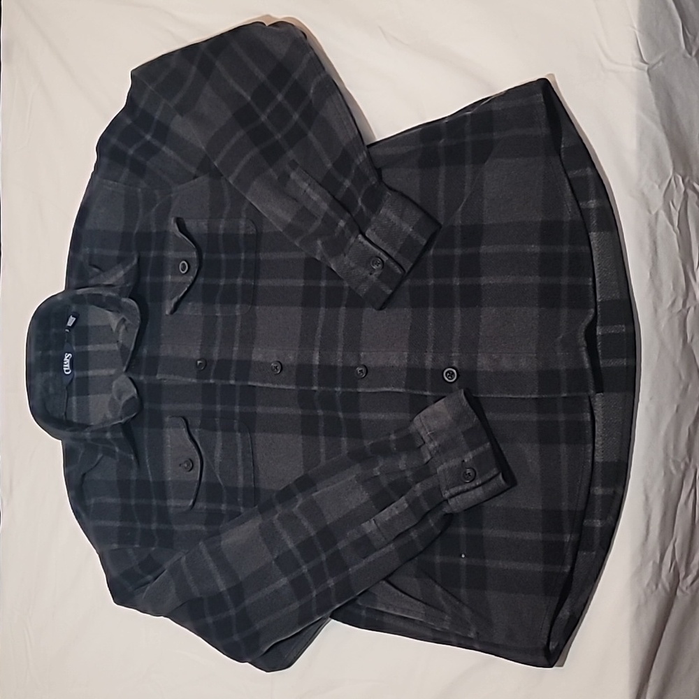 CHAPS Gray Black Plaid Long Sleeve Fleece Flannel Shirt W/Jacket Pockets Medium